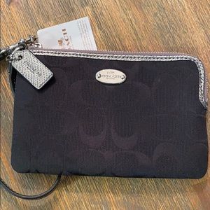 NWT Coach Wristlet